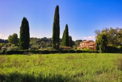 Vom Parkplatz aus / Terme di Saturnia